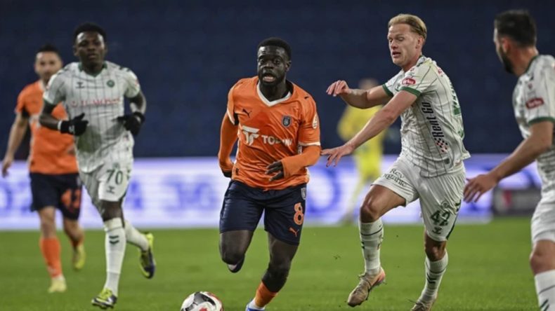 Başakşehir Konyaspor'u 2-0 Mağlup Etti