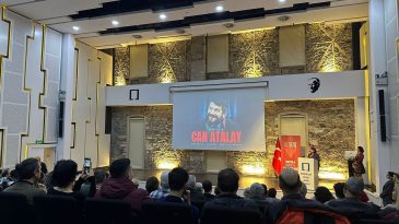 Bir Belgesel, Bir M&uuml;cadele: Can Atalay İ&ccedil;in İzmir'den Adalet &Ccedil;ağrısı