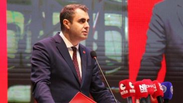 CHP İl Başkanı G&uuml;&ccedil;: İzmir'imizin Malına El Konuluyor, İzmirlilerle Dalga Ge&ccedil;iliyor