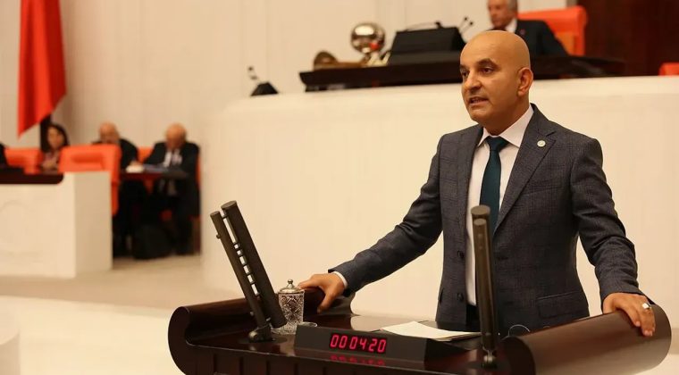 CHP'li Polat'tan Polyak'taki G&ouml;zaltılara Tepki: Hak Aramak Su&ccedil; Değildir