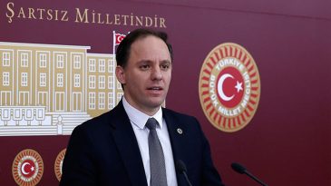 CHP'li Yavuzyılmaz Duyurdu: İzmir-&Ccedil;eşme Otoyolu&rsquo;nda Yurttaşa Y&uuml;ksek Fatura!