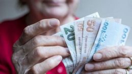 CHP'nin İtirazı: AYM En D&uuml;ş&uuml;k Emekli Aylığını Değerlendirecek