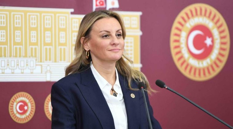 CHP&rsquo;li &Ouml;sen&rsquo;den Devir Protestosu: İzmir Halkının Malına El Konulamaz!