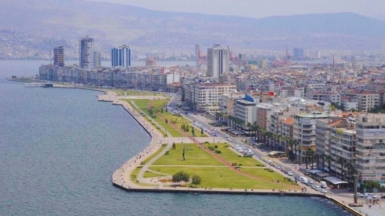 Deprem Riski Taşıyan Kordon&rsquo;a Yeraltı Otopark Projesi: Mimarlar Odası&rsquo;ndan Başkan Tugay&rsquo;a Eleştiriler