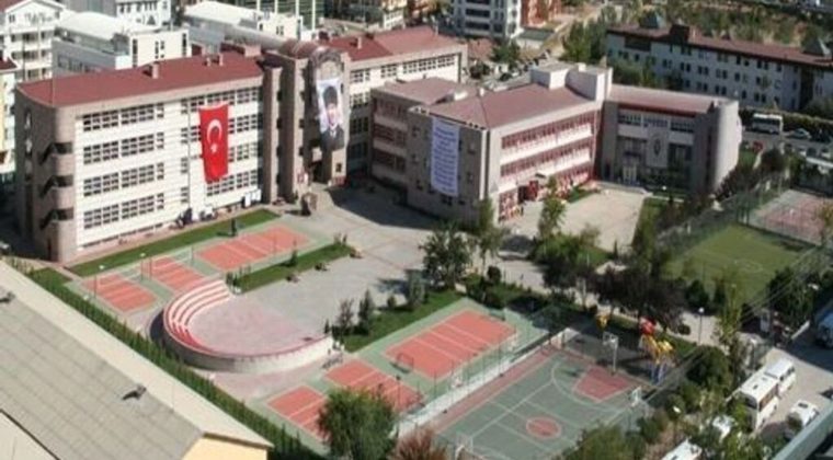Din Dersi Denetimi: İzmir'deki Okulda M&uuml;fettişlerden &Ccedil;ocuğa Siyasi Soru!