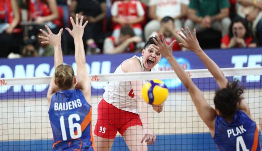 Ebrar&rsquo;ın Performansı İtalyanları Kızdırdı: Yabancı Obje Fırlatıldı!