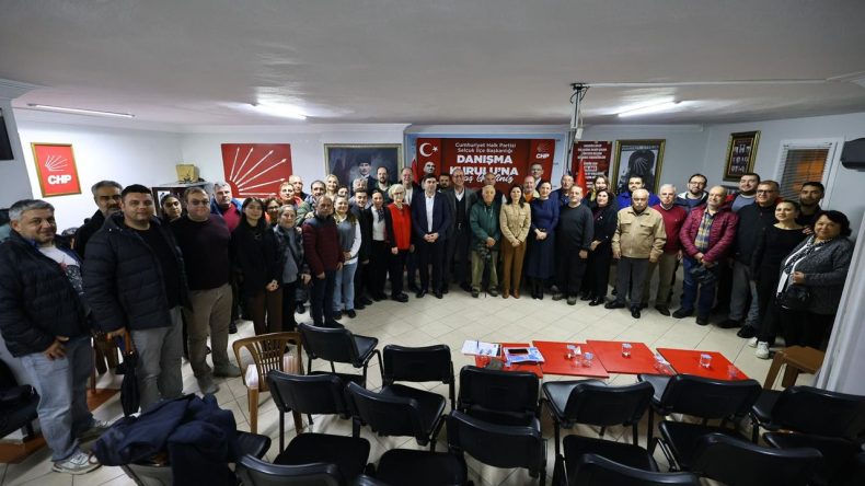 Efes Sel&ccedil;uk&rsquo;ta Danışma Kurulu Toplantısı: CHP&rsquo;nin g&uuml;c&uuml; ortak akıldan geliyor!