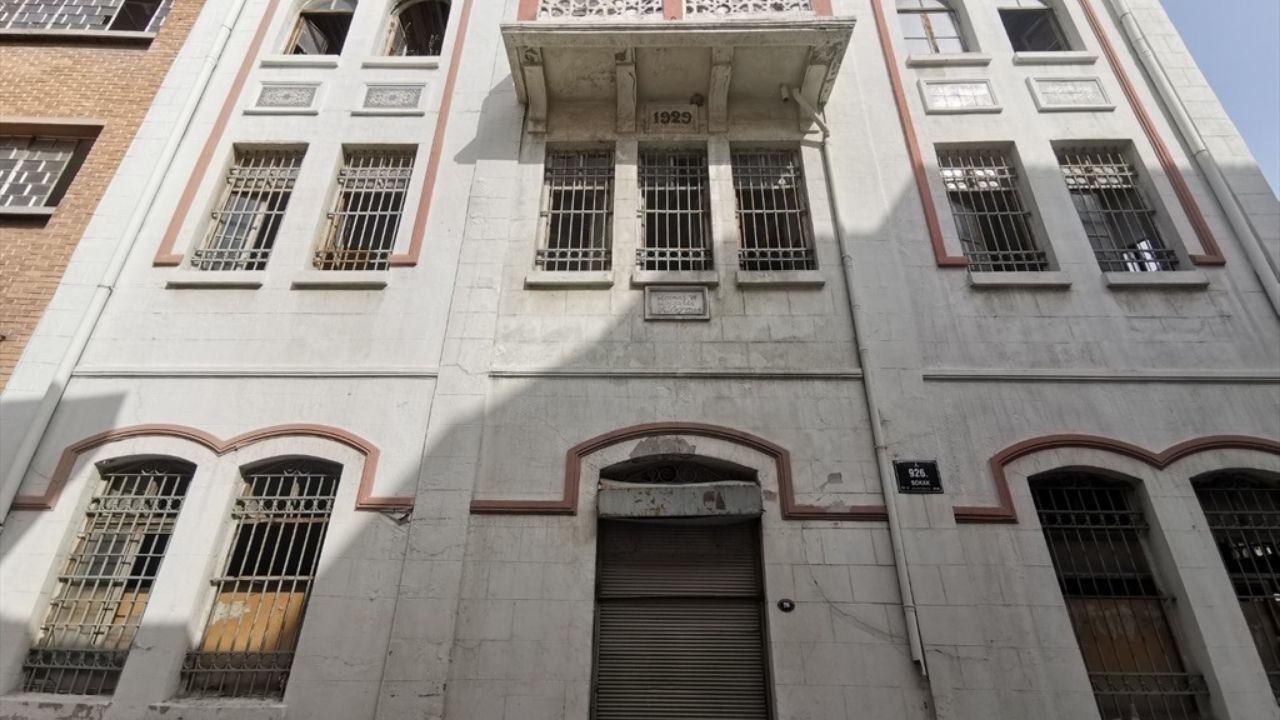 ALGA Eski Çikolata Fabrikası İçi