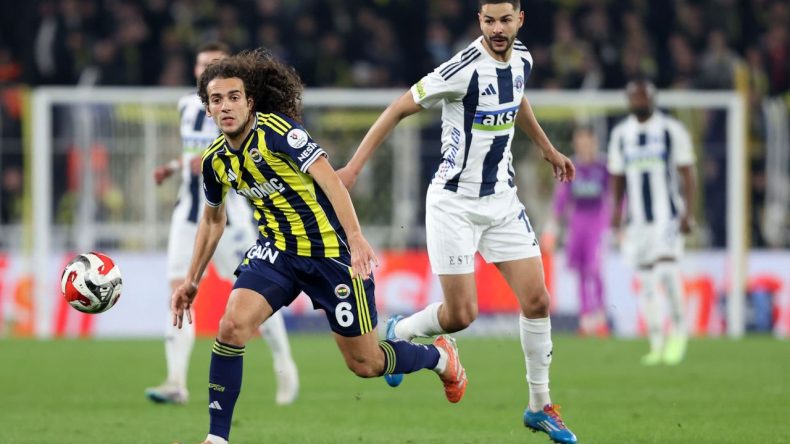 Fenerbah&ccedil;e Zirve Hesaplarını S&uuml;rd&uuml;r&uuml;yor: Kasımpaşa ile Berabere