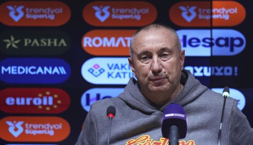 G&ouml;ztepe'nin G&uuml;ndemi Ey&uuml;pspor: Stoilov'dan Taraftara &Ccedil;ağrı!