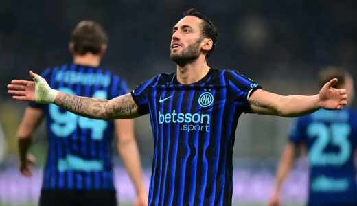 İnter Yeni S&ouml;zleşme Yapmayacak: Hakan &Ccedil;alhanoğlu Galatasaray Yolunda!