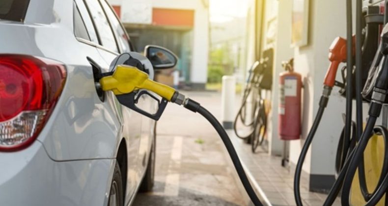 İzmir'de G&uuml;ncel Akaryakıt Fiyatları: Zam veya İndirim Var mı?