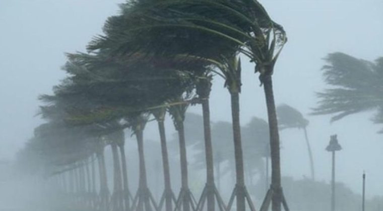 İzmirliler Dikkat: Ege'ye Fırtına Uyarısı!