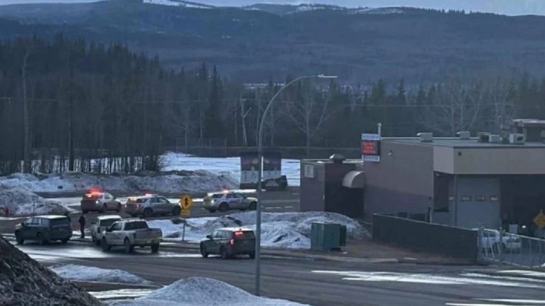 Kanada'da Okul Saldırısı: &Ccedil;ok Sayıda Yaralı ve &Ouml;l&uuml; Var!