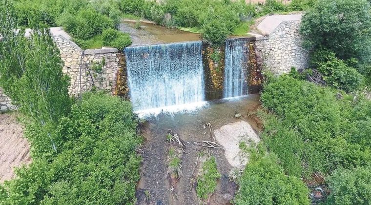 Kiraz'daki Altın Madeni İhalesi Tepkileri Artırdı: Zehirli Su Tehdidi!