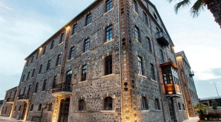 Konak'taki Meslek Fabrikası'nda Tahliye Tehdidi: Yargı Kararını Beklemeden El Koyma &Ccedil;abaları