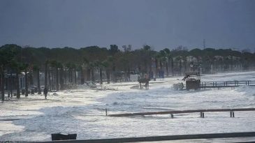 Meteoroloji'den Saatli Uyarı: Ege Denizi&rsquo;nde Fırtına Alarmı