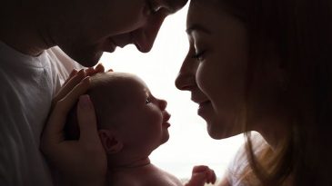 &Ouml;l&uuml; Don&ouml;rden Rahim Nakliyle Bebek Sevinci!