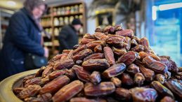 Ramazan'ın Vazge&ccedil;ilmezi Hurma, Cebimizi Zorluyor