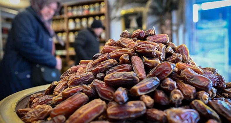 Ramazan'ın Vazge&ccedil;ilmezi Hurma, Cebimizi Zorluyor