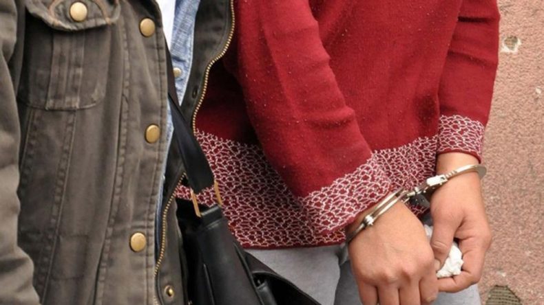 Sa&ccedil; &Ouml;rme Videosu Y&uuml;z&uuml;nden G&ouml;zaltına Alınan Lise &Ouml;ğrencisi Tutuklandı