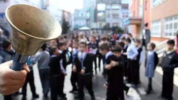 Teneff&uuml;s Zilinin İlahisi Tepkilere Neden Oldu: Veli İfadeye &Ccedil;ağrıldı