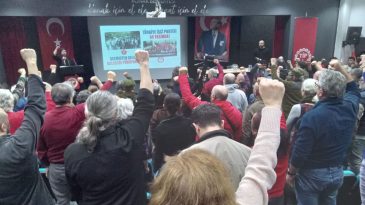TİP'in 65 Yıllık Yolculuğu İzmir'de Ele Alındı: İş&ccedil;i Sınıfı M&uuml;cadelesi Geleceğe Taşınıyor!