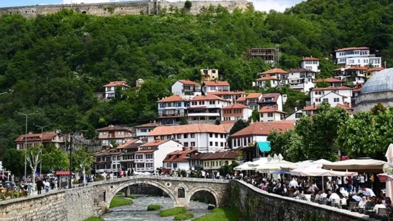 Türkiye'de Gibi Hissedenler: Resmi Dillerden Biri Türkçe