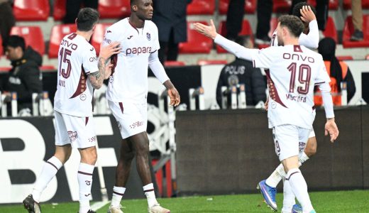 3 golle 3 puan: Trabzonspor Kayserispor deplasmanından galibiyetle d&ouml;nd&uuml;
