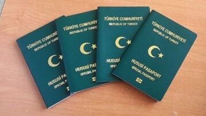 AB'den Yeşil Pasaport ve Vize A&ccedil;ıklaması