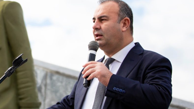 AKP'li İnan'ın &Ouml;zel'e &ccedil;irkin hakaretlerine sert yanıt CHP'li Ednan Arslan'dan geldi