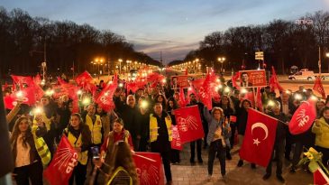 Almanya&rsquo;da Ekrem İmamoğlu mitingi: Bir &uuml;lkede adalet bir kişi i&ccedil;in yoksa kimse i&ccedil;in yoktur!