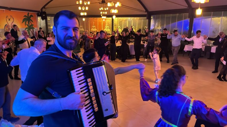 Artvinliler Çiğli’de kurtuluşu kutladı