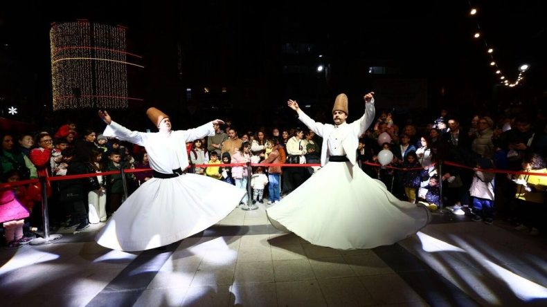Bal&ccedil;ova&rsquo;da Ramazan coşkusu: Şenlik dolup taştı