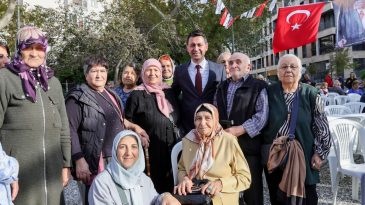 Bayraklı&rsquo;da Yaşlılar Haftası Etkinlikleri: Onlar Bizim En Kıymetli Değerlerimiz