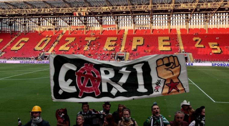 Beşiktaş taraftar grubu &ccedil;Arşı'dan G&ouml;ztepe a&ccedil;ıklaması: O kişiler ma&ccedil;a giriş yapamayacak…