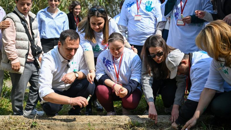 Bornova&rsquo;da anlamlı buluşma: Farklıyız ama birlikteyiz!