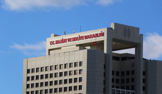 B&uuml;t&ccedil;e Şubatta 24,4 Milyar TL Fazla Verdi