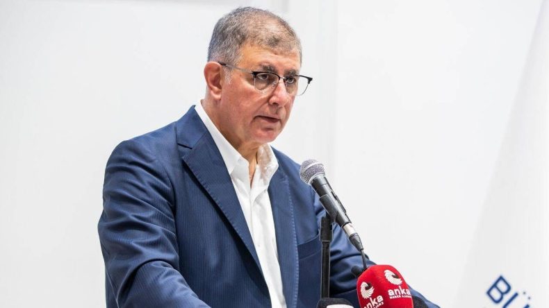 B&uuml;y&uuml;kşehir Belediye Başkanı Cemil Tugay Instagram'dan Karşıyakamedya'yı engelledi!