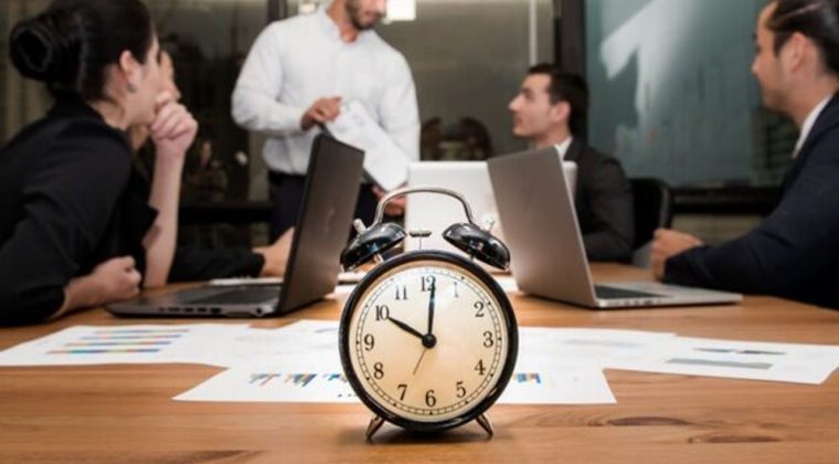 &Ccedil;alışma saatlerinde Avrupa lideri T&uuml;rkiye oldu!