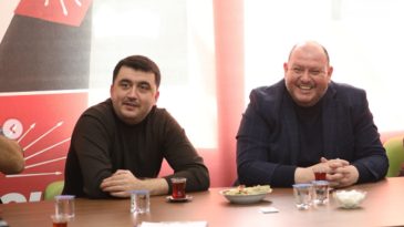 CHP Menderes İl&ccedil;e Başkanı Mehmet Emin Işık'a Bı&ccedil;aklı Saldırı