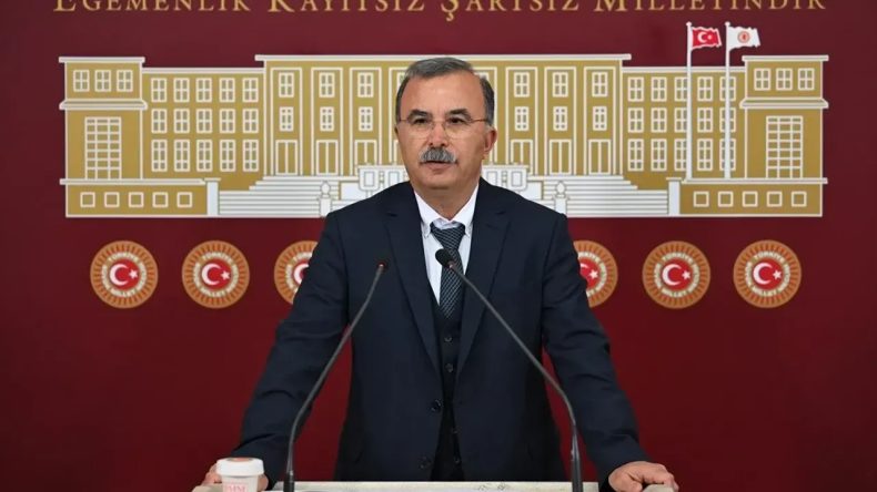 DEM Partili Akın İzmir Elektrik Fabrikası'nı TBMM g&uuml;ndemine taşıdı