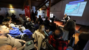 Efes Sel&ccedil;uk&rsquo;ta &Ccedil;anakkale Zaferi konuşuldu: Tarihin seyri değişti!