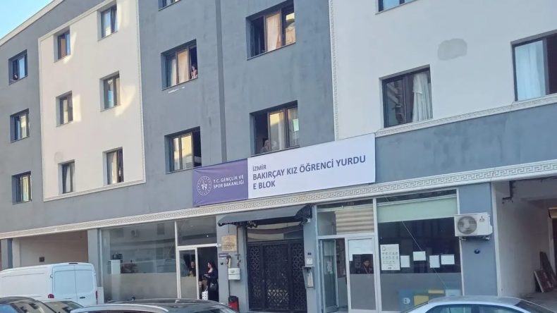 Eğitim-Sen'den Bakır&ccedil;ay Kız KYK Yurdu'ndaki taciz skandalına ilişkin a&ccedil;ıklama: M&uuml;d&uuml;r&uuml;n g&ouml;revden alınması yeterli değil