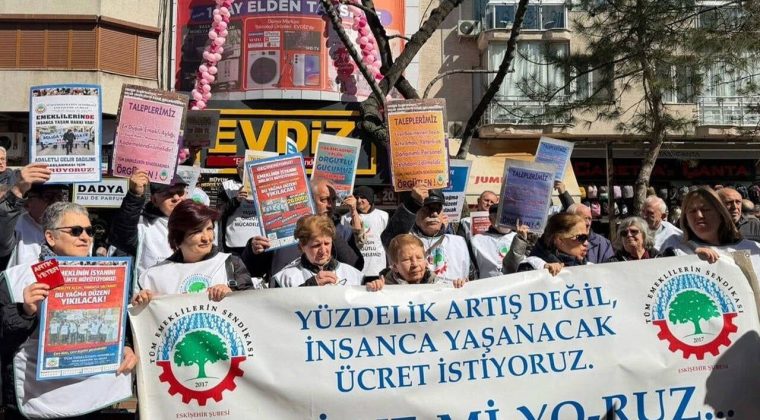 Emeklilerden İkramiye İsyanı: Bayram Bor&ccedil; Demek!