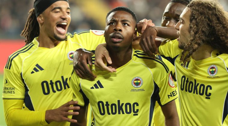 Fenerbah&ccedil;e Gaziantep deplasmanından galibiyetle d&ouml;nd&uuml;