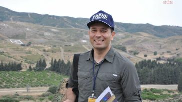 G&ouml;zaltına alınan ANKA Genel Yayın Y&ouml;netmeni Kenan Şener'e İzmirli meslektaşlarından destek