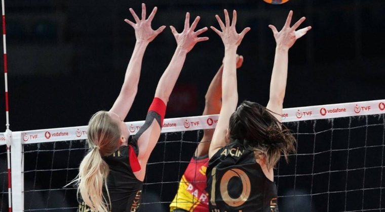 G&ouml;ztepe'nin Sultanları deplasmanda Galatasaray&rsquo;ı set vermedi