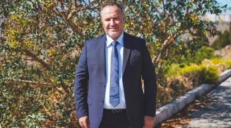 İzBB Meclis &Uuml;yesi Niyazi Arslan&rsquo;dan Hakkındaki Paylaşımlara İlişkin Su&ccedil; Duyurusu