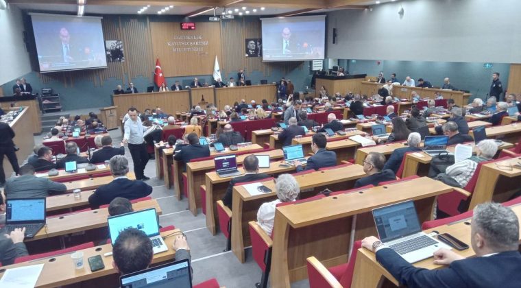 İZBETON'da Dev Sermaye Artırımı Meclis'ten Ge&ccedil;ti